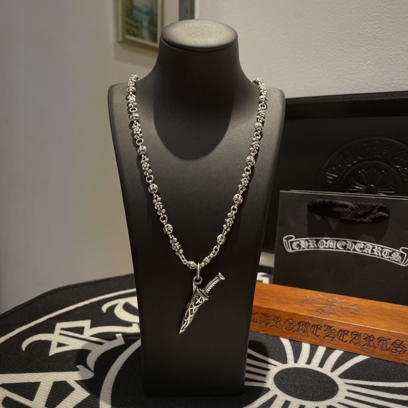Ch**me He**ts necklaces